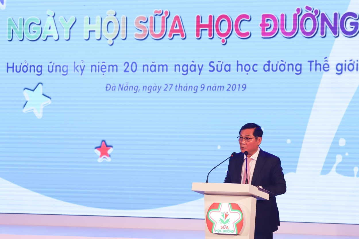 Ông Trần Quang Trung – Chủ tịch Hiệp hội Sữa Việt Nam chia sẻ về chương trình Sữa học đường trên thế giới và tại Việt Nam.