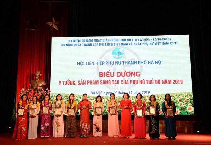 Hội Liên hiệp Phụ nữ TP Hà Nội biểu dương các ý tưởng, sản phẩm sáng tạo của phụ nữ Thủ đô năm 2019