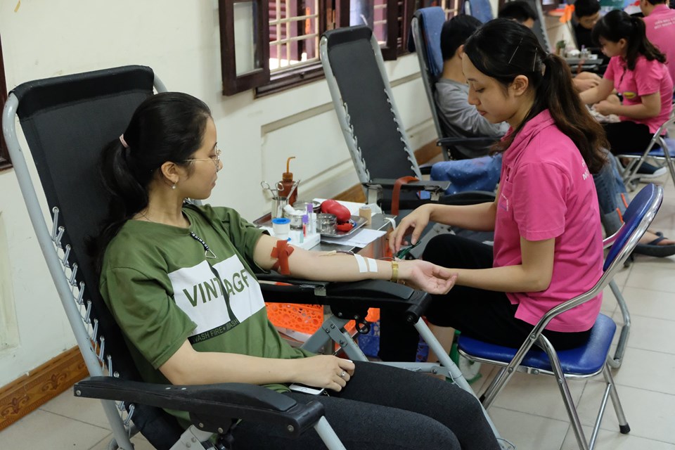 1.118 đơn vị máu tặng bệnh nhân từ Ngày hội “Dòng máu Lạc hồng”