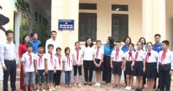 Thêm “Nhà vệ sinh thân thiện” tặng học sinh huyện Phúc Thọ