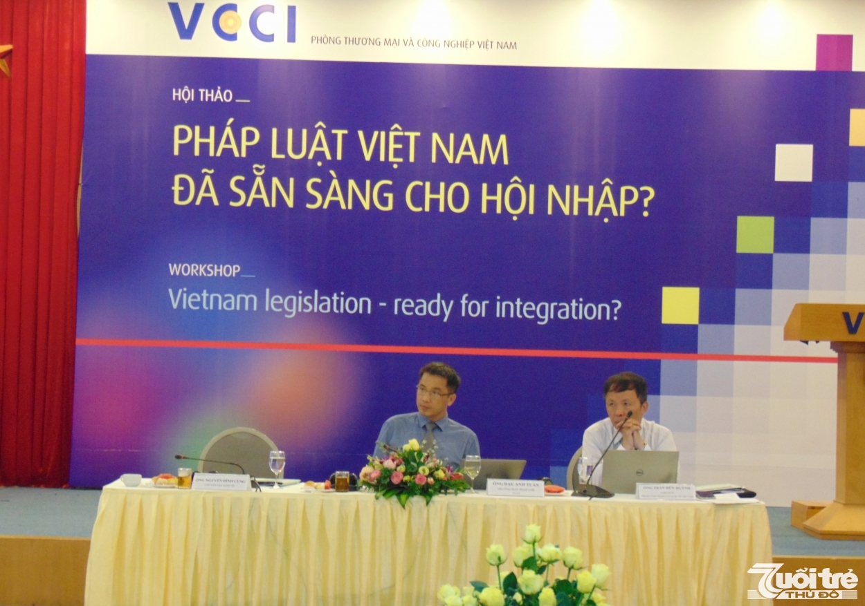 Theo ý kiến của các đại biểu tham dự hội nghị, trong quá trình xây dựng các văn bản pháp luật cần phải công khai, minh bạch