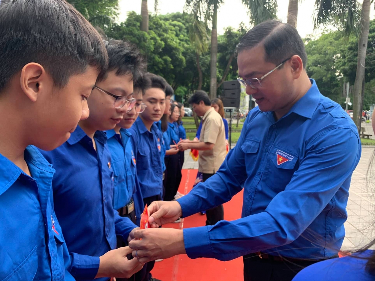 Sinh hoạt truyền thống kỷ niệm 105 ngày sinh anh hùng Lý Tự Trọng