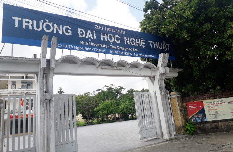 Thừa Thiên Huế: Bất ngờ bị chấm dứt hợp đồng lao động, nhiều giảng viên “kêu cứu”