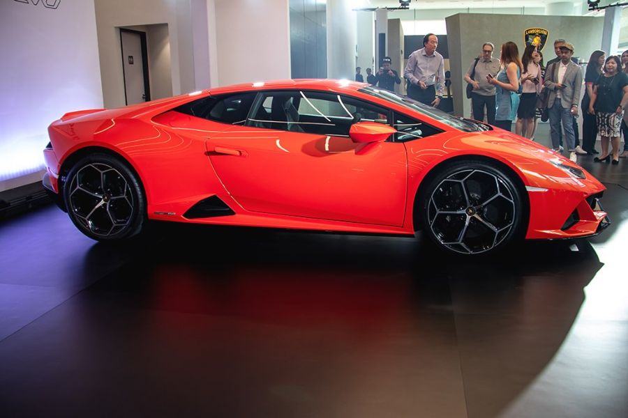 Xuất xưởng chiếc Lamborghini Huracan thứ 14.022 chỉ sau 5 năm