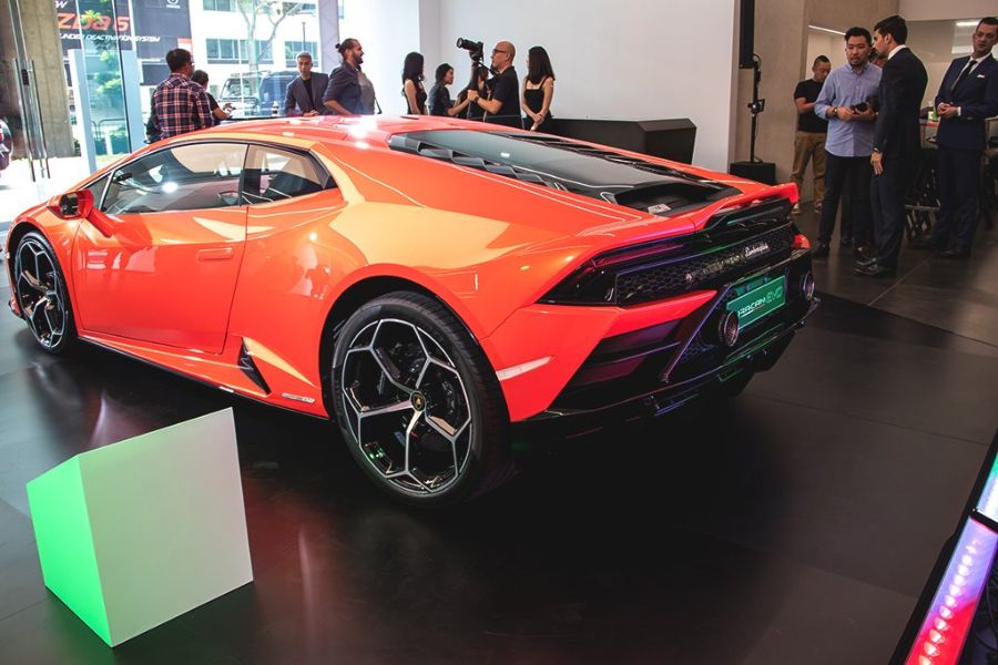 Xuất xưởng chiếc Lamborghini Huracan thứ 14.022 chỉ sau 5 năm