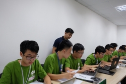 Sinh viên công nghệ so tài lập trình tại Code War 2019