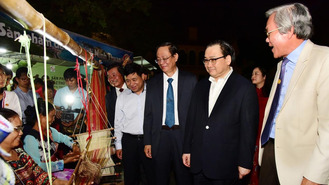 Khai mạc Ngày văn hóa, du lịch Ninh Thuận tại Hà Nội