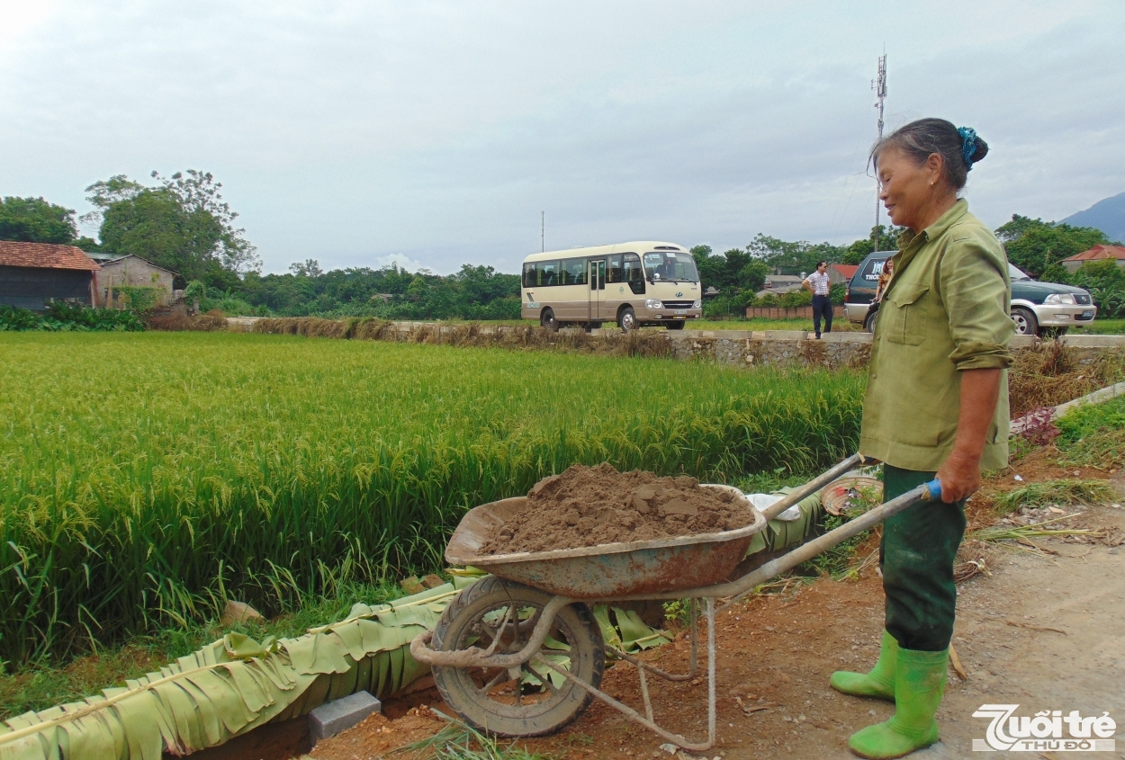 Huy động sức dân xây dựng hệ thống thủy lợi phục vụ sản xuất