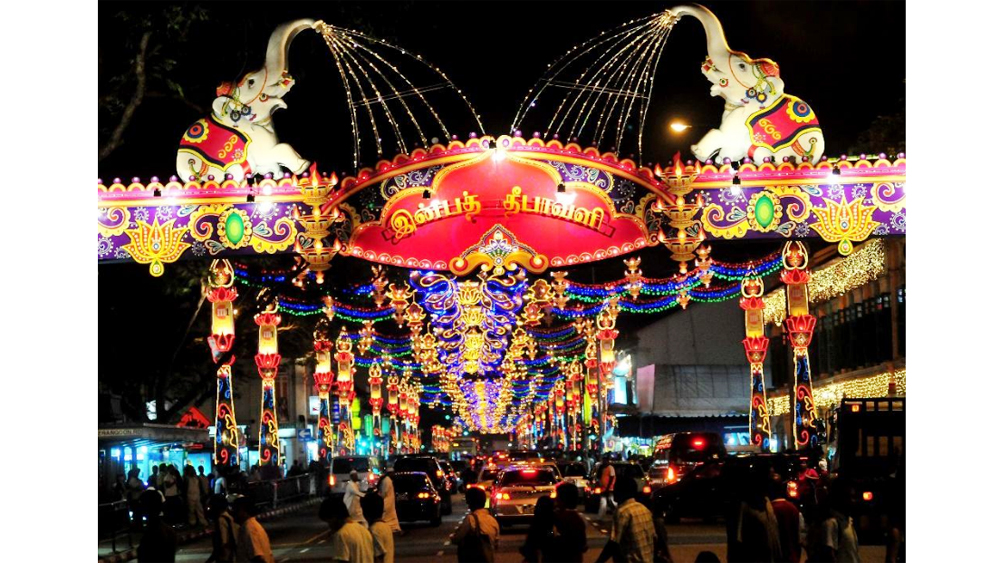 Ba cách tận hưởng Lễ hội ánh sáng Deepavali Singapore như người bản địa 