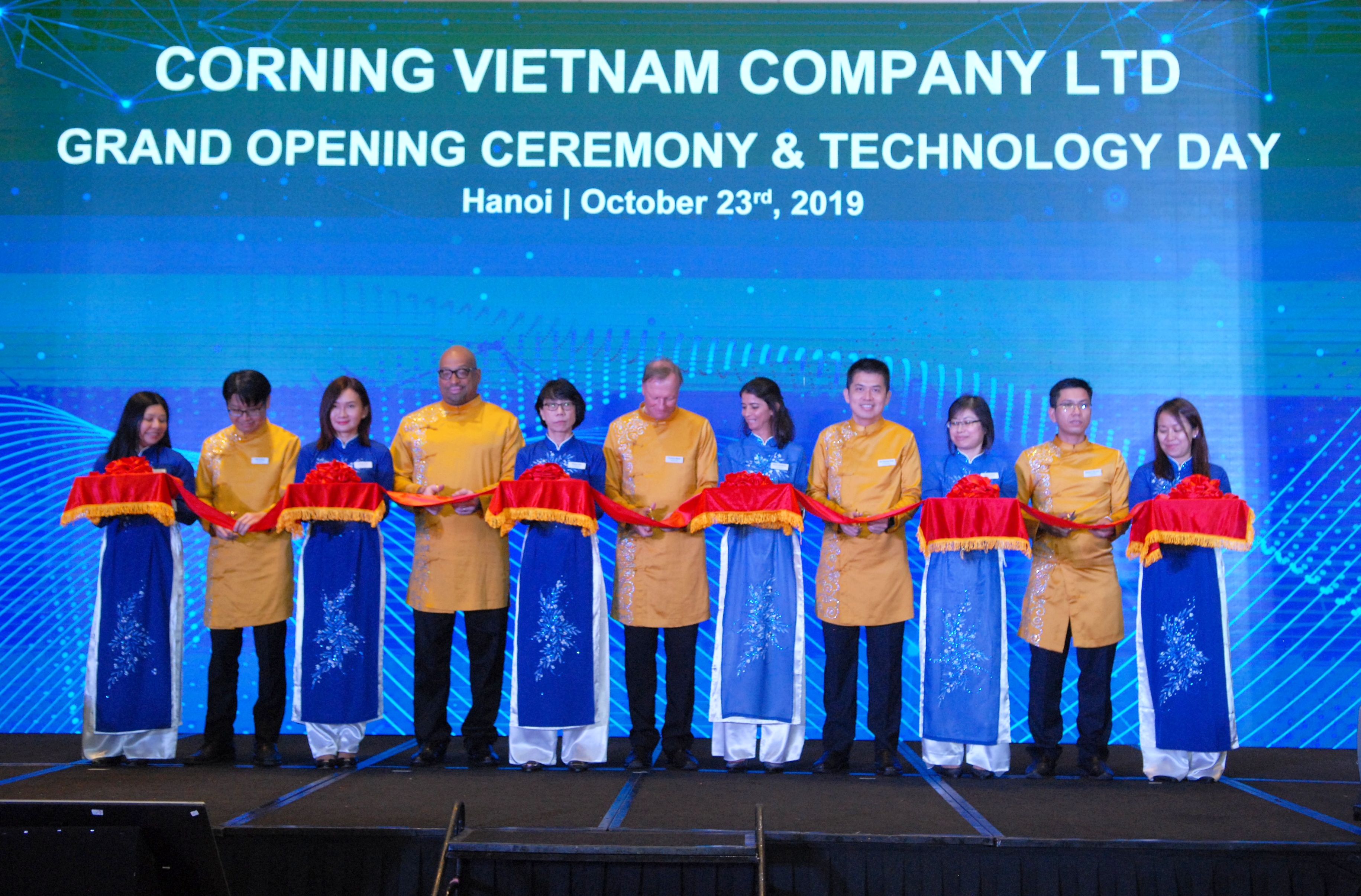 Công ty TNHH Corning Việt Nam ra mắt tại Hà Nội