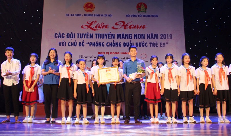 Đội tuyên truyền măng non Liên đội trường THCS Ngọc Sơn, huyện Thanh Chương, tỉnh Nghệ An đã xuất sắc giành giải Nhất