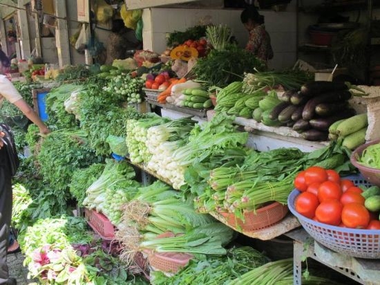 Rau củ rục rịch tăng giá vì rét
