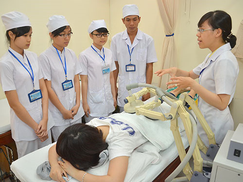 Tổ chức đào tạo thực hành trong khối ngành Sức khỏe