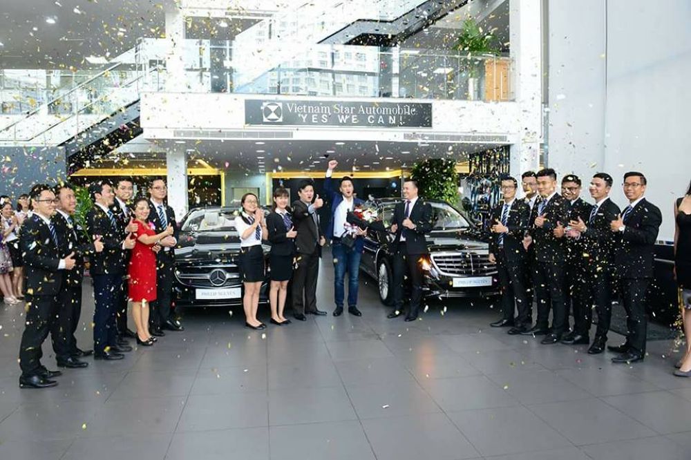 Doanh nhân Philip Nguyễn chi 17 tỷ đồng tậu cặp đôi Mercedes-Benz