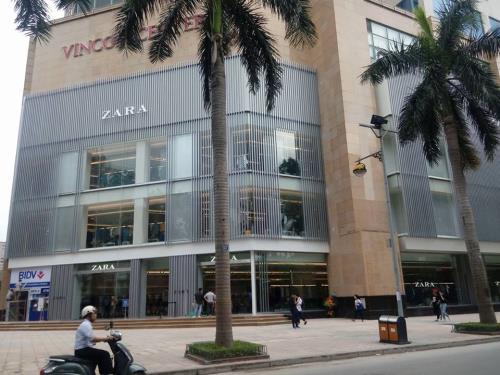 Zara Hà Nội chính thức khai trương tại Vincom Bà Triệu
