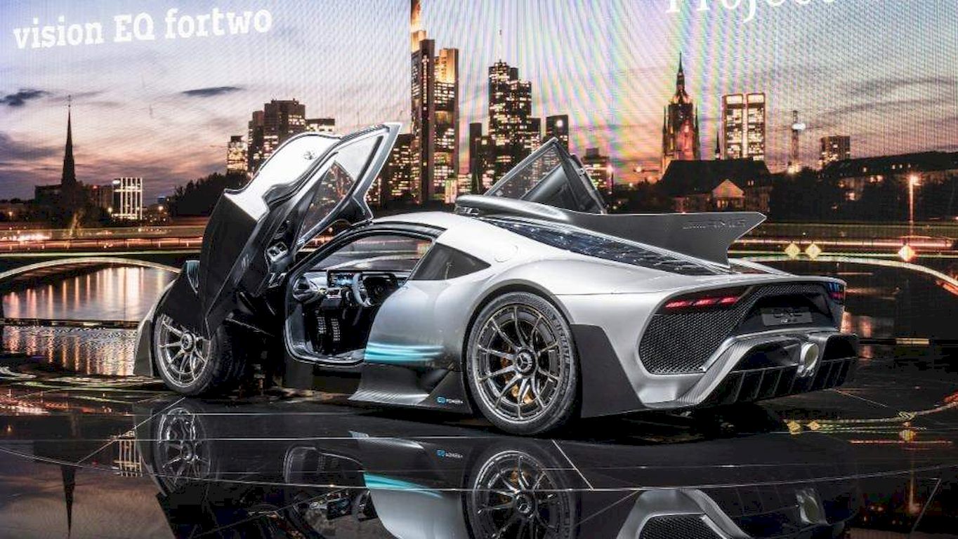 Một chiếc Mercedes-AMG Project One được rao bán với giá gấp đôi giá niêm yết
