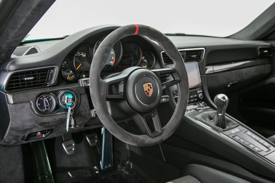 Ngắm Porsche 911 GT3 Miami Blue 2018 bắt mắt với sắc xanh độc đáo