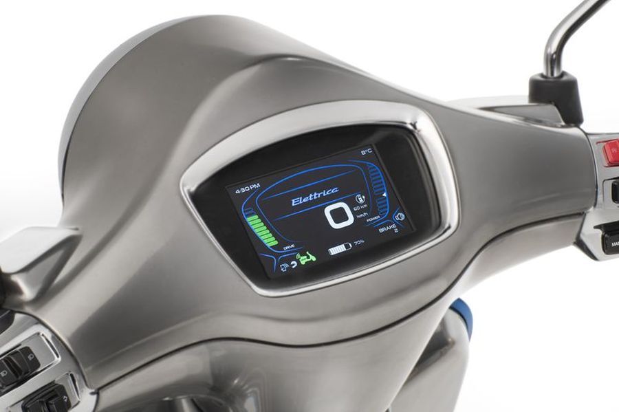 Vespa Elettrica chạy điện hoàn toàn có phạm vi lái xe khoảng 100 km