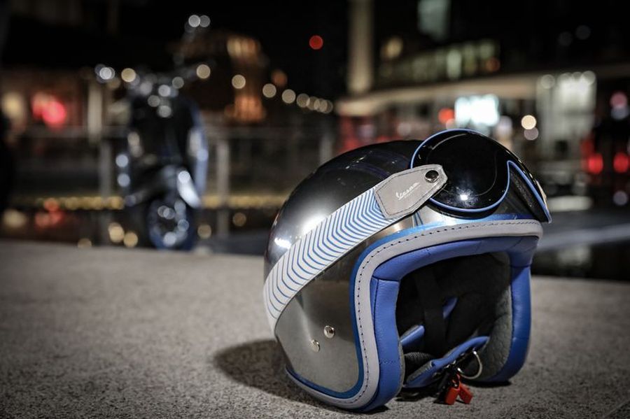 Vespa Elettrica chạy điện hoàn toàn có phạm vi lái xe khoảng 100 km