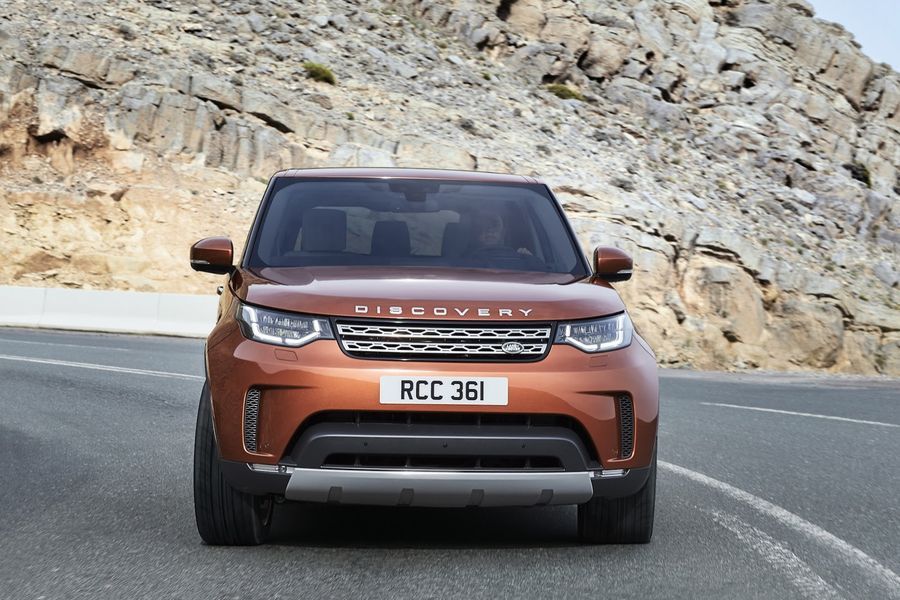 Land Rover Discovery 2018 có thêm nhiều công nghệ và trang bị tiêu chuẩn