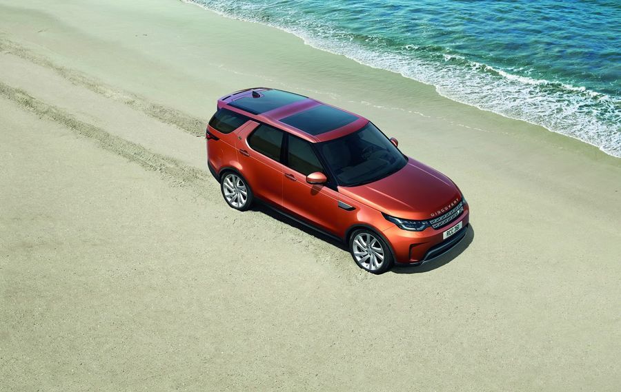 Land Rover Discovery 2018 có thêm nhiều công nghệ và trang bị tiêu chuẩn