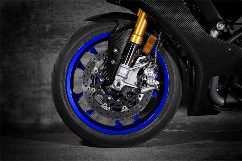 Yamaha YZF-R1M 2018 trình làng với nhiều bổ sung về công nghệ