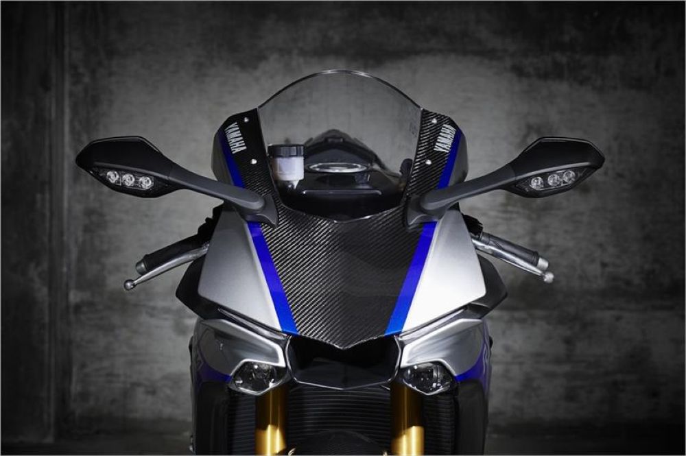 Yamaha YZF-R1M 2018 trình làng với nhiều bổ sung về công nghệ