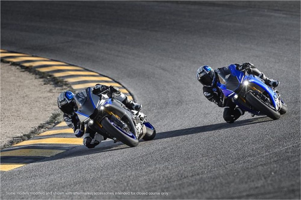 Yamaha YZF-R1M 2018 trình làng với nhiều bổ sung về công nghệ