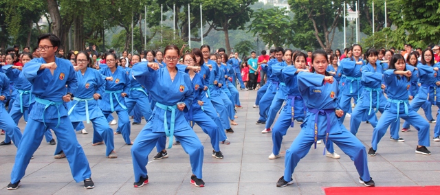 Hoa hậu Ngọc Hân cùng hàng nghìn bạn trẻ Thủ đô cùng “Nhảy ! Vì sự tử tế”