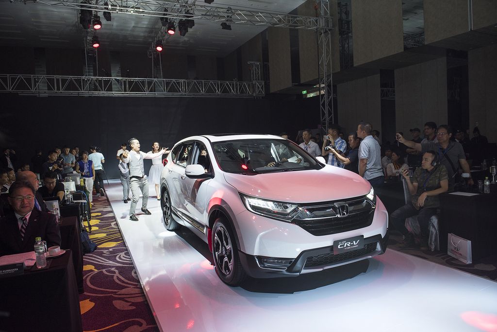 Chi tiết Honda CR-V 7 chỗ hoàn toàn mới vừa ra mắt tại Việt Nam, giá từ 950 triệu đồng