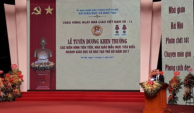 Cốt lõi của phẩm chất, nhân cách của nhà giáo là tri thức và lòng yêu thương