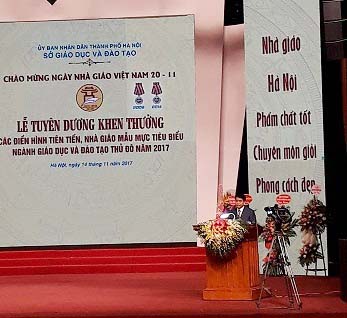 Cốt lõi của phẩm chất, nhân cách của nhà giáo là tri thức và lòng yêu thương