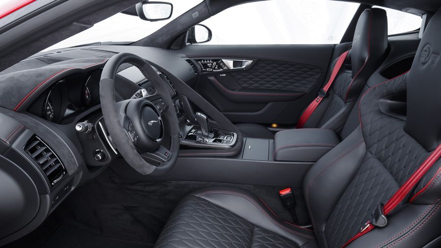 Mua Jaguar F-Type 2018 nhận ưu đãi lên đến 681 triệu VNĐ tại Mỹ