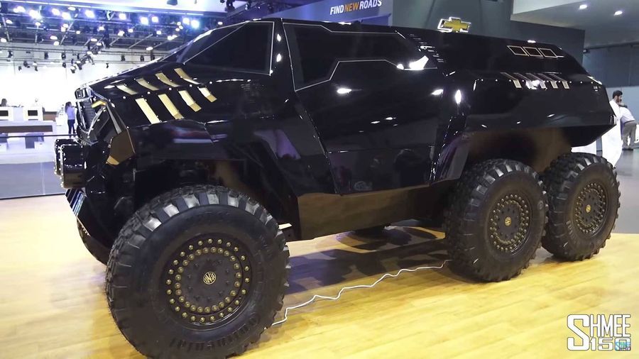 Devel Sixty là một chiếc 6X6 SUV Concept vượt mặt Mercedes-AMG G63