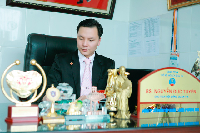 Tổng giám đốc kiêm Chủ tịch HĐQT Nha Khoa Phương Anh: Không có thang máy cho thành công