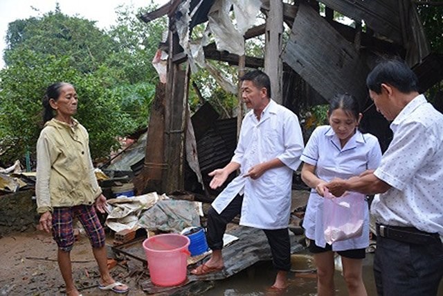 Nguy cơ dịch bệnh bùng phát sau mưa, lũ