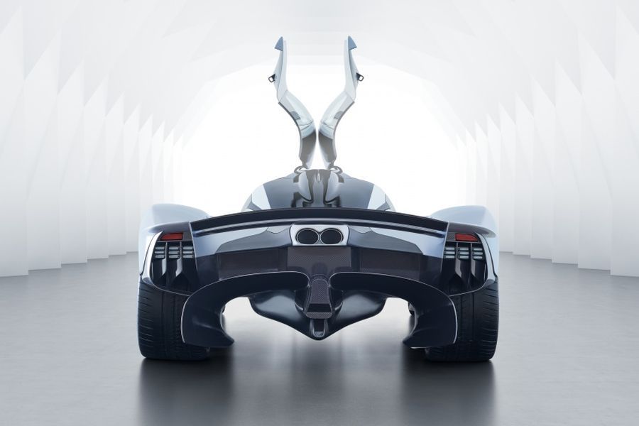 Aston Martin Valkyrie AMR Pro được tối giản nội thất, tối ưu hóa khí động học