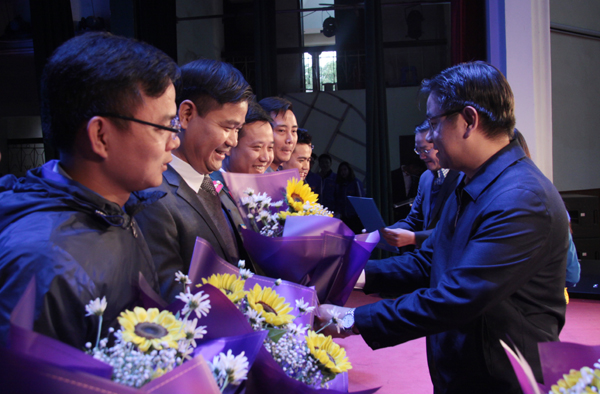 Triển khai Nghị quyết Đại hội Đoàn TP Hà Nội cho gần 500 cán bộ Đoàn, Hội chủ chốt