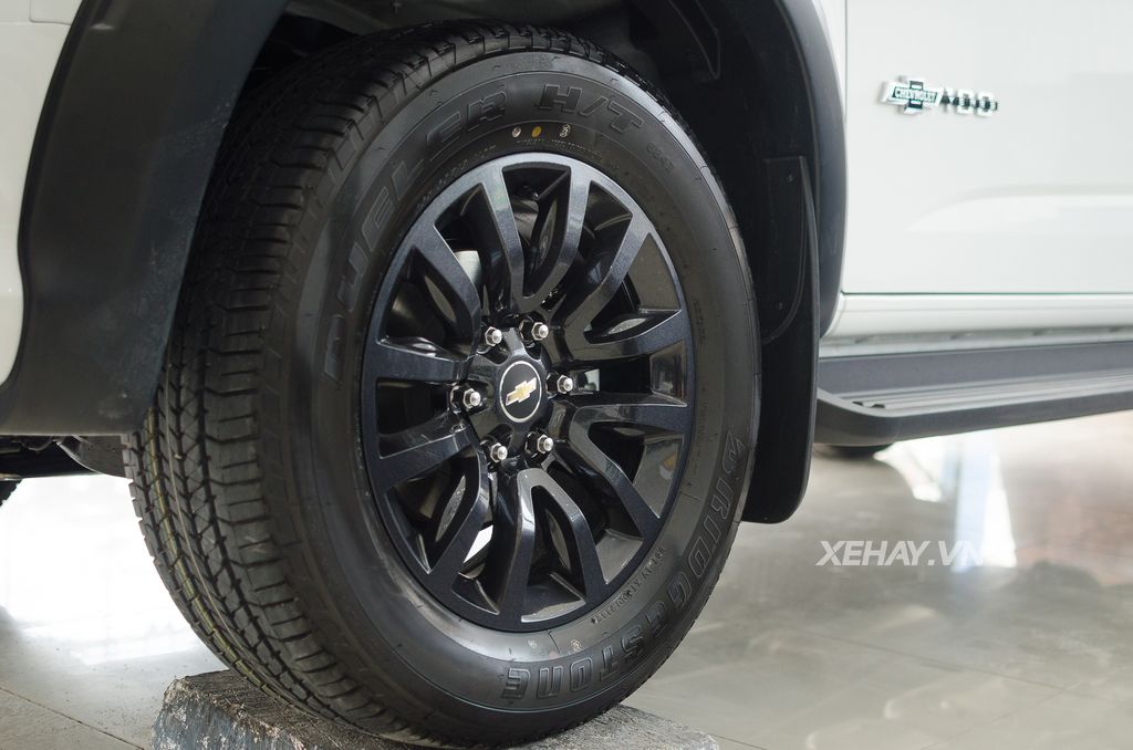 Cận cảnh Chevrolet Colorado Centennial Edition đầu tiên tại Việt Nam