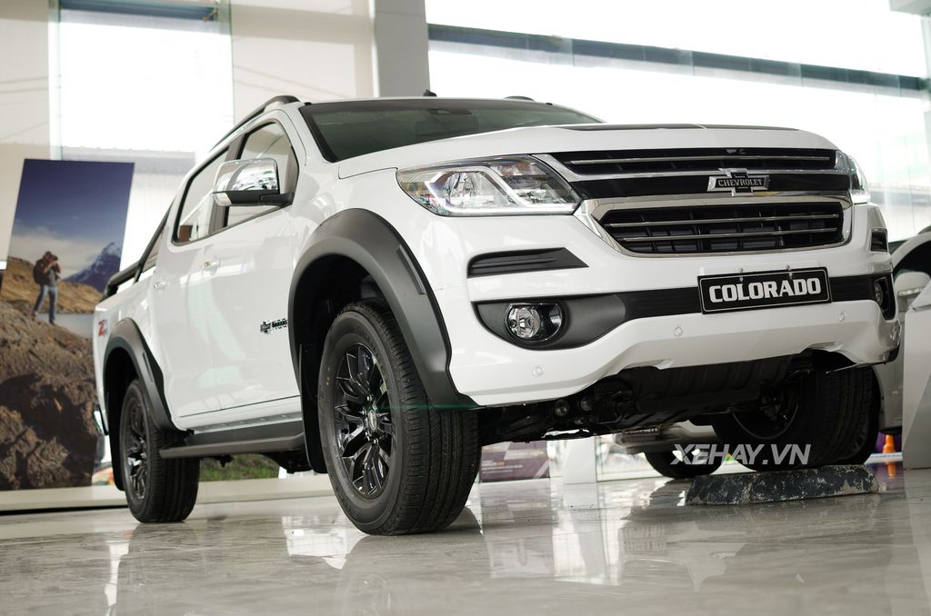 Cận cảnh Chevrolet Colorado Centennial Edition đầu tiên tại Việt Nam