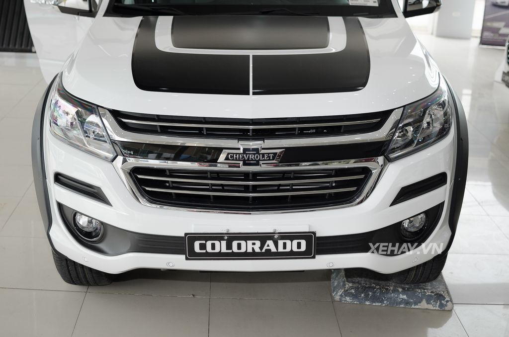 Cận cảnh Chevrolet Colorado Centennial Edition đầu tiên tại Việt Nam