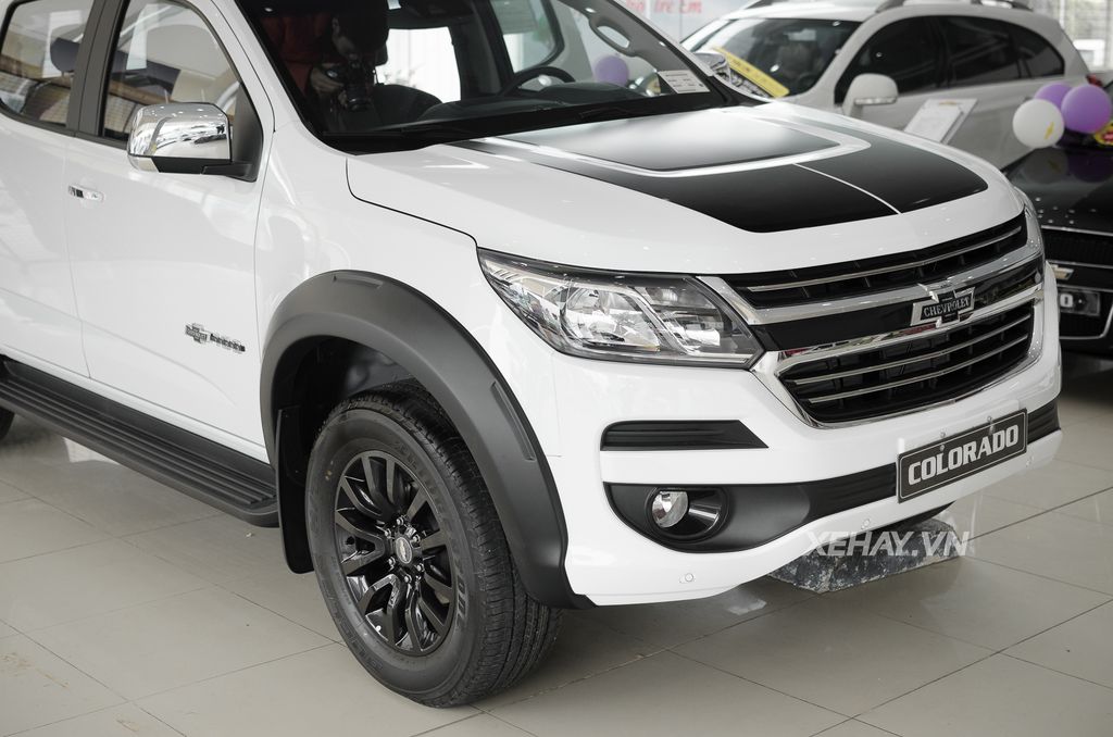 Cận cảnh Chevrolet Colorado Centennial Edition đầu tiên tại Việt Nam