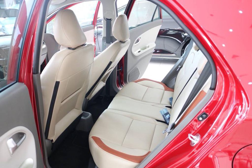 Kia Morning S giá 394 triệu đồng mới được giới thiệu tại Việt Nam đã có mặt ở đại lý