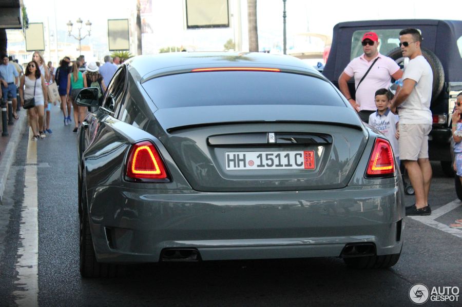 Rolls-Royce Wraith hàng độc khiến tất cả mọi người phải ngoái nhìn