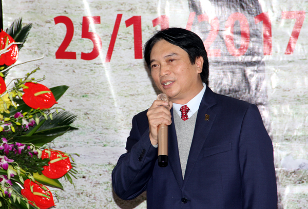 Trưng bày 