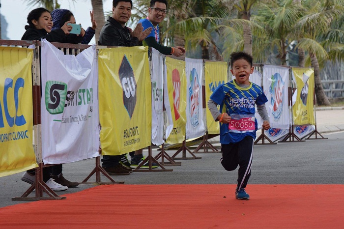 Gần 1.200 VĐV tham gia giải chạy Halong Bay Heritage Marathon