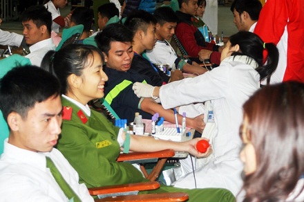 Sôi nổi Ngày hội hiến máu tuổi trẻ Đại học Phòng Cháy chữa cháy