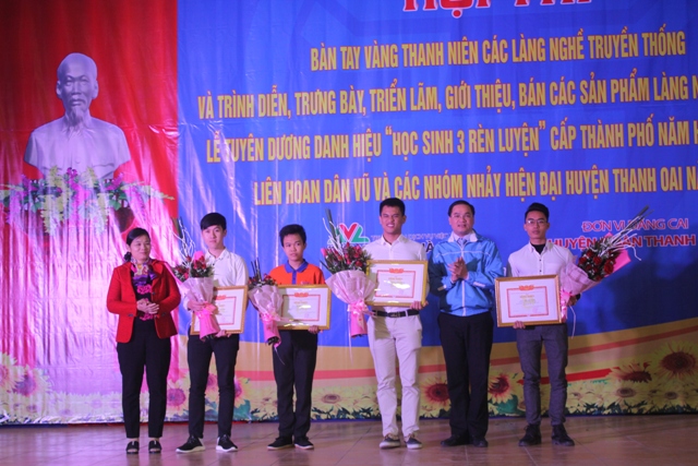 Tuyên dương danh hiệu “Học sinh 3 rèn luyện”