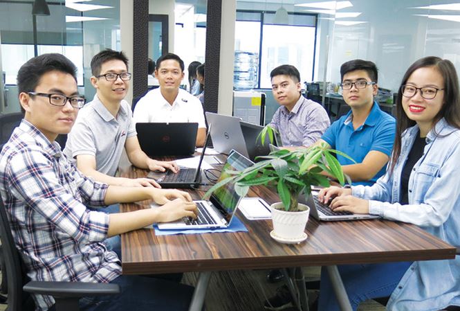 Người Việt trẻ làm chủ công nghệ trong thời đại công nghiệp 4.0