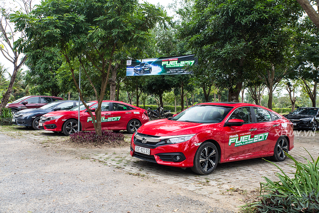 Động cơ VTEC TURBO trên Honda Civic thế hệ thứ 10 tiêu thụ chỉ 4,07 lít nhiên liệu/100 km